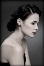 ochie laraya - Nadine Howell,Airbrush Makeup