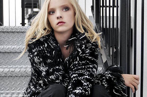 True-Hair and Make-up