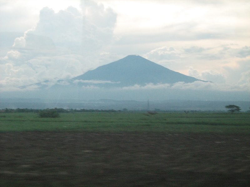 Heppy - Mt.Ciremai captured from Argo Anggrek