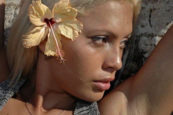 Sarah Gerber - Sideview