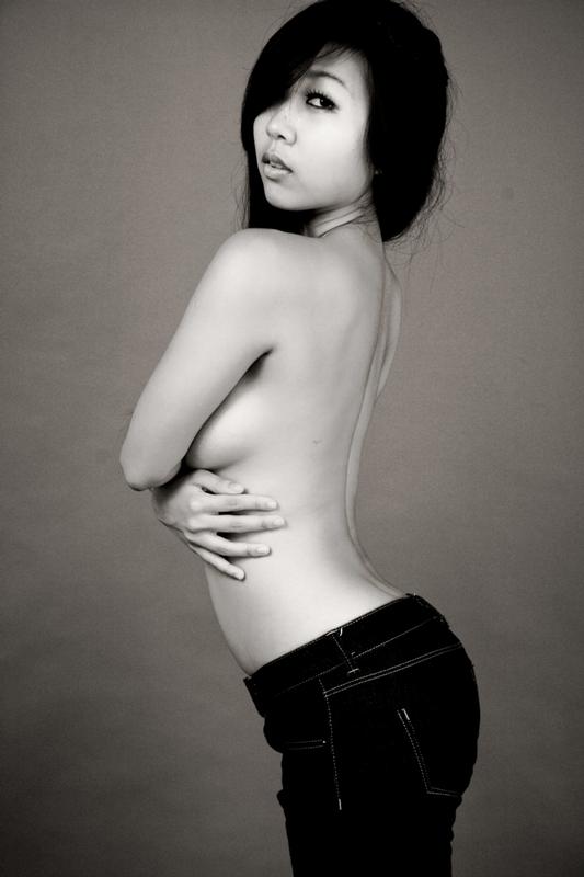 Kaylee - Topless Jeans