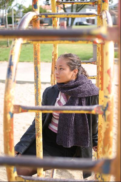 Makanalani - Between the bars