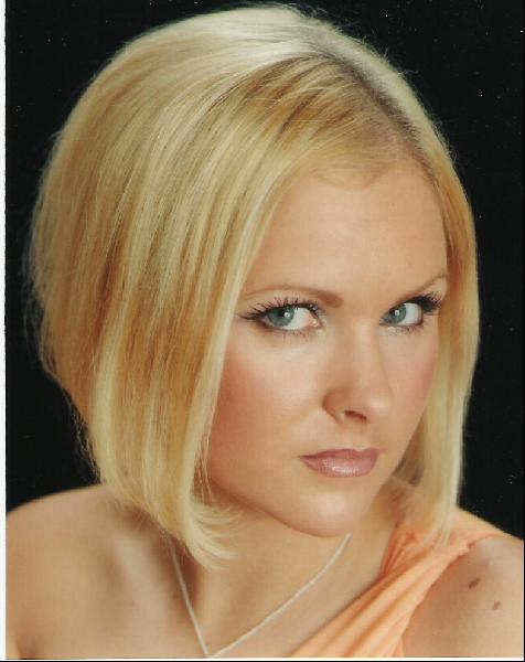 Lyndsi - Lyndsi