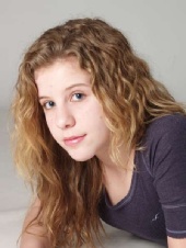 Clare - Headshot