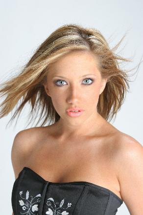 Brooke - One of my favorite headshots :)