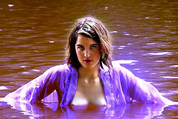 Darkcreature - Glisten to the blue light