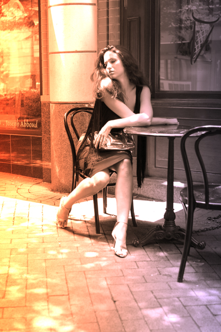 Alyssa - Cafe