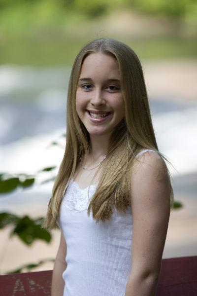 Hannah - Looking Pretty