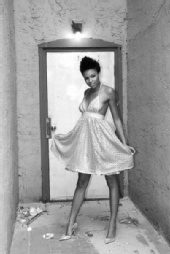 Miss Kaze - B&W Alley