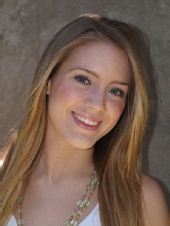 Taylor - headshot