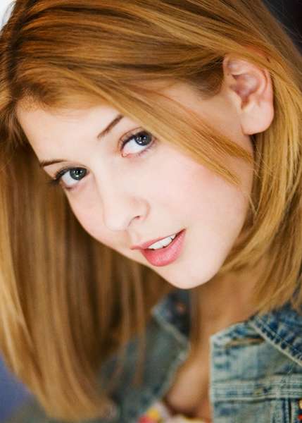 Maria-Teresa null