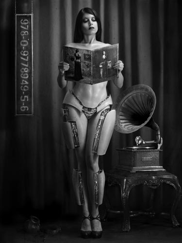 Miette - MACHINERY, FREEDOM AND VISUAL LITERATURE