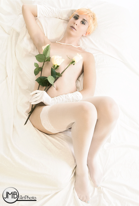 Eve - White