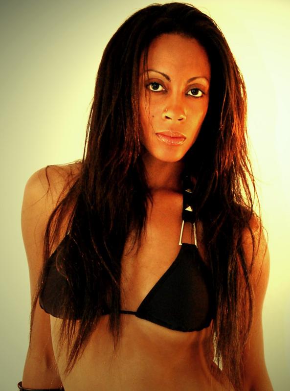 Azlana -  Rockstar Headshot