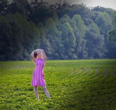 Kernee Keys - Field shot