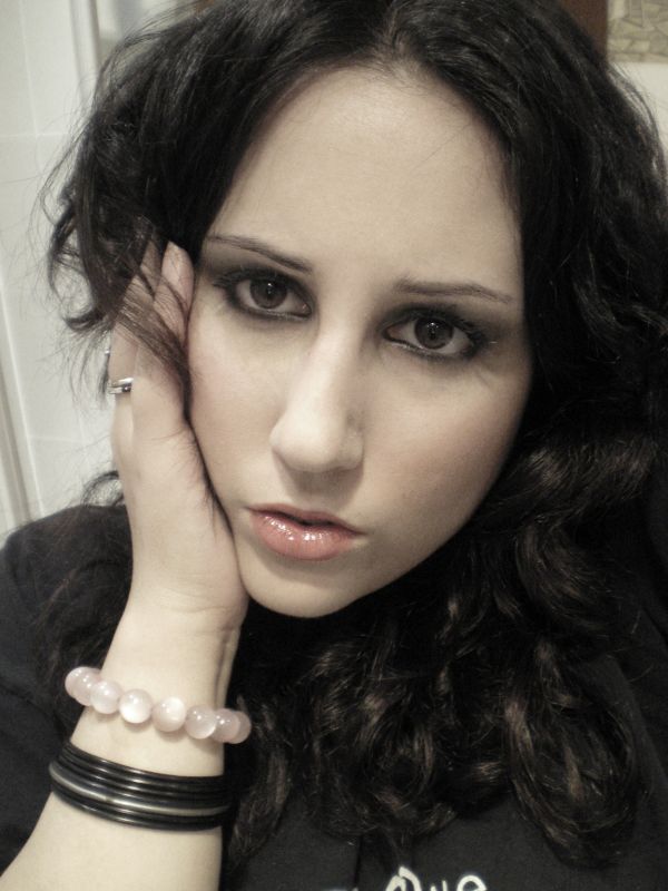 -EM-J- - GOTHIC DOLL
