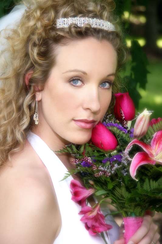 UniqueLeigh - Beautiful, Beautiful, Beautiful Bri-ide