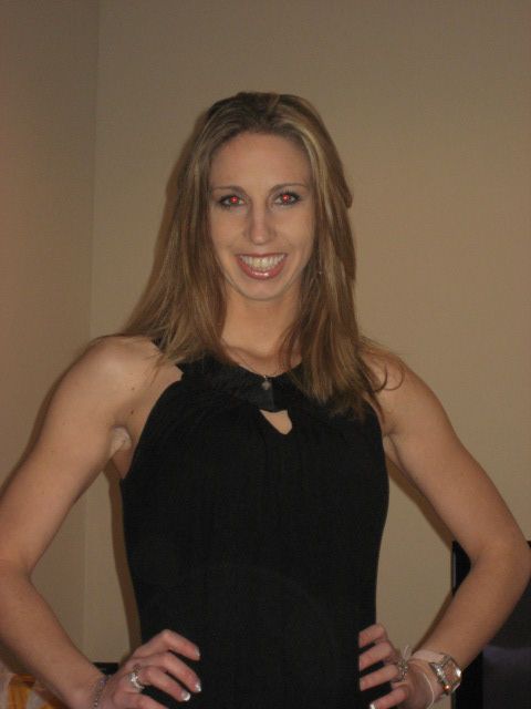 Chrissy - Black close 