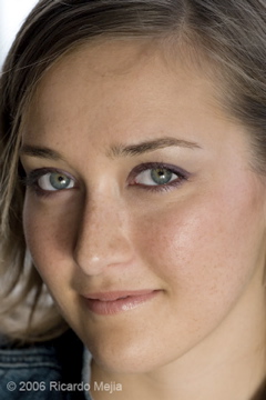 LeAndra - LeAndra - Close-up - Summer 2006