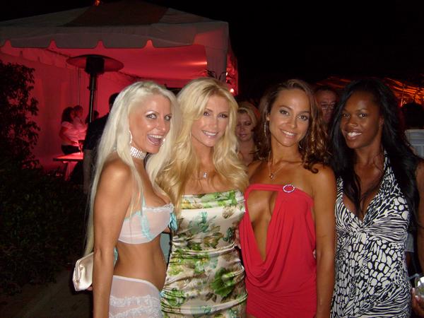 kimberly - Hot August Nights LA