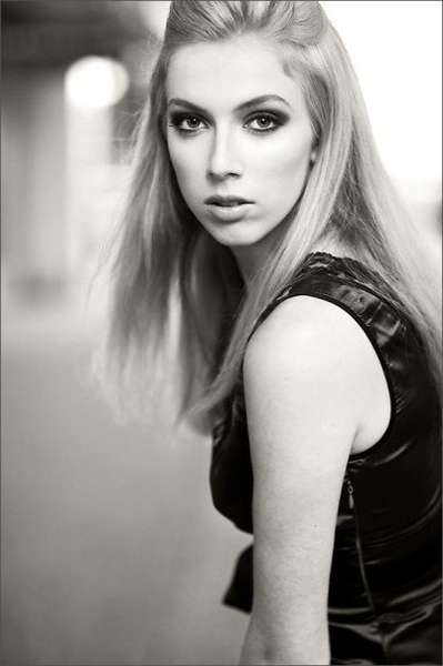 Laura Ray