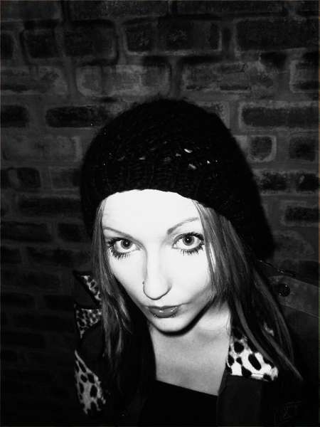 Sherri-Moon - no editing jst black and white =)