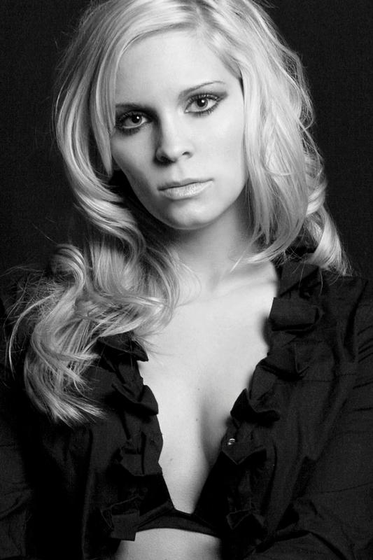 Kara - Black and White