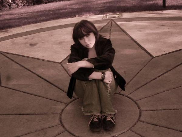 Lisa Russell - Thinking in Black and White