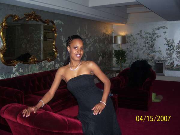 mila mcneely - Glamourous