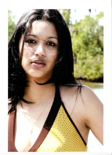 yelitza gomez - head shot