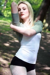 Faye T