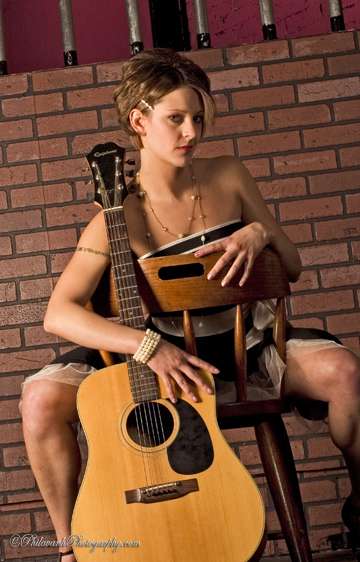 Lindsey Herber - guitar