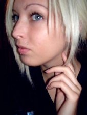 Britney - No Make-up (gross,haha)