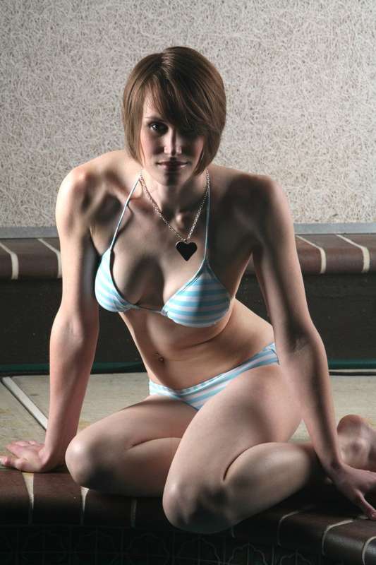Amelie Aimes - bikini