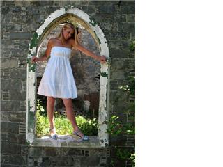 tweety - headshofull body shot