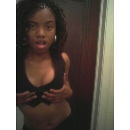 Tionna - Modeling at home