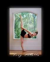 Emily Griffin - Standing Split