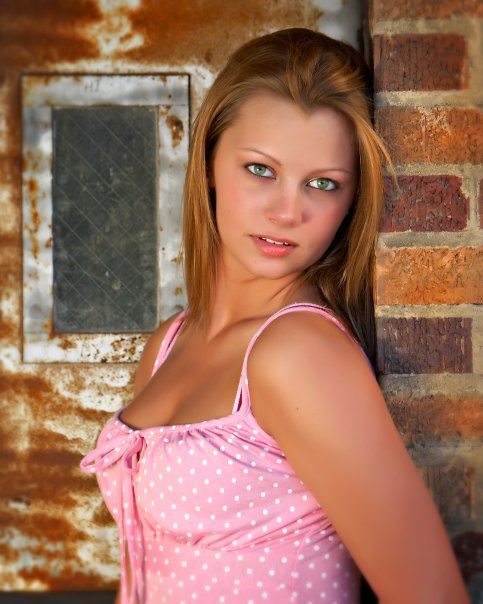 Kriss Marie - Hmm
