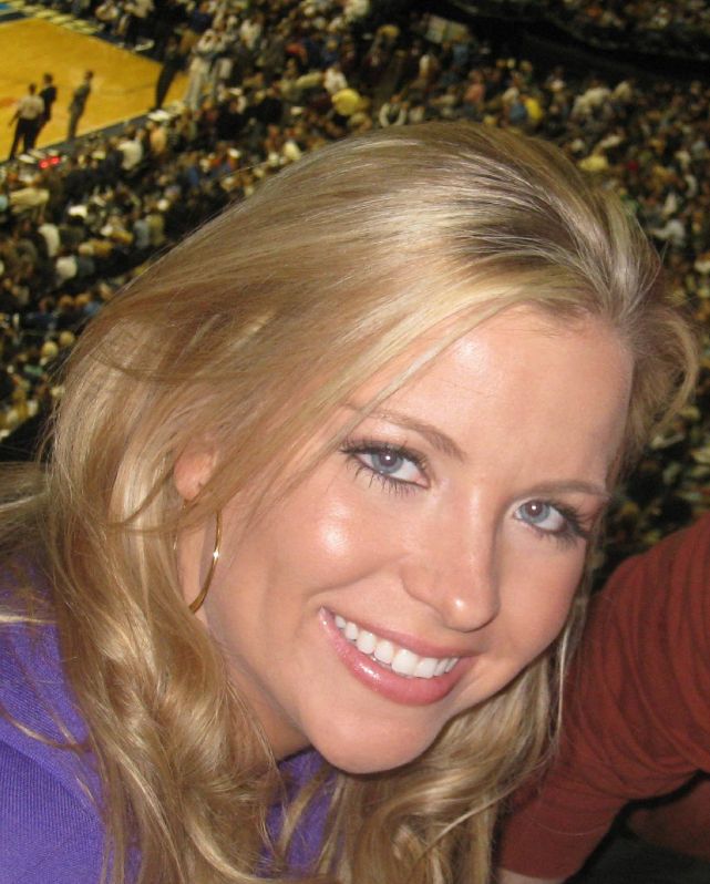 Miss Jennifer - Casual 20