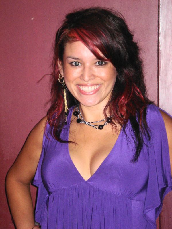 Ivonne - headshot 2