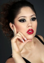 stephanie - latin beauty