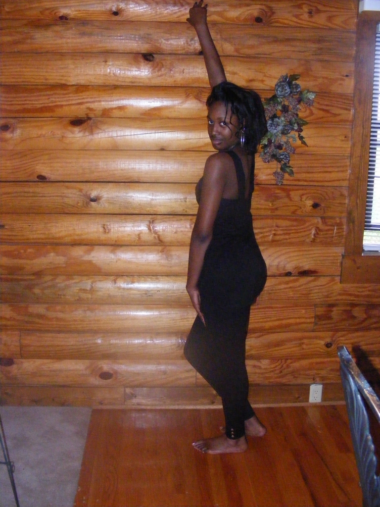 2cute2btru - A simple Pose