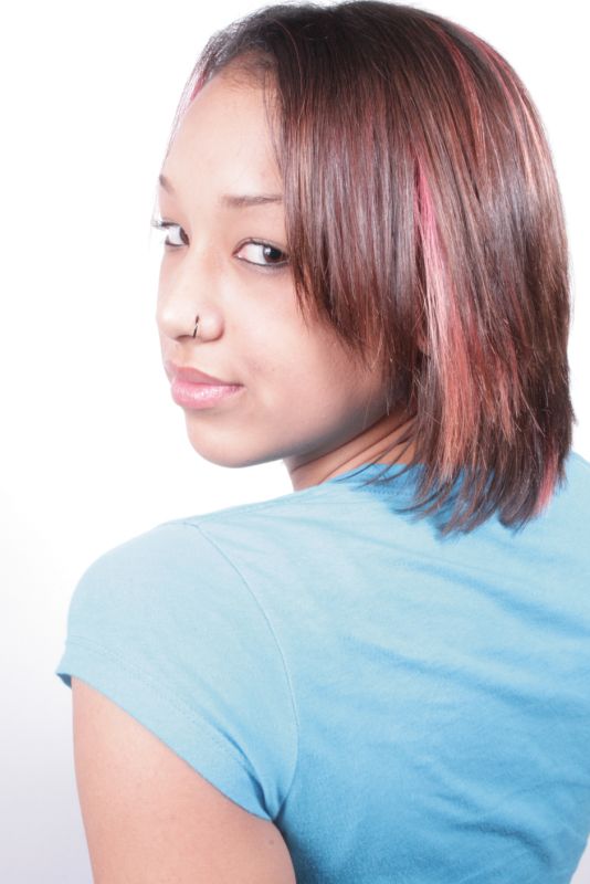 Monica Le - Over the shoulder