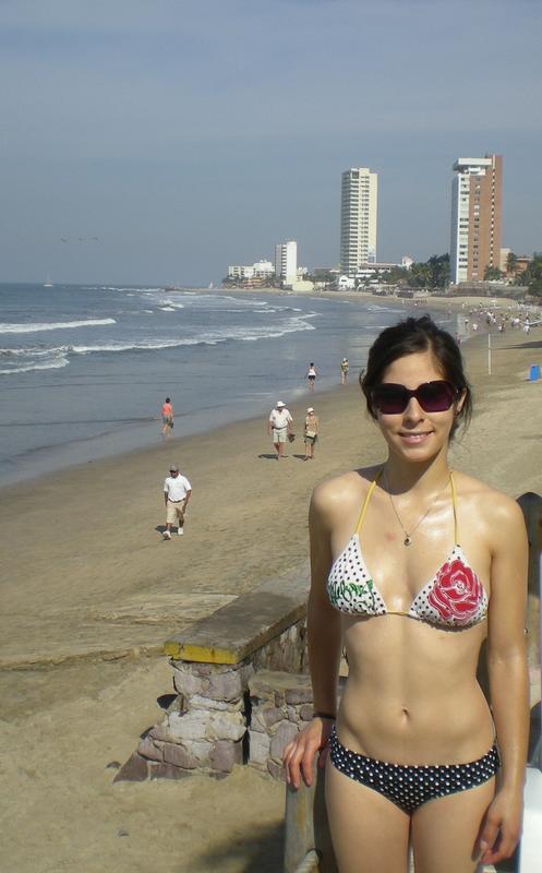 Cecy - Beach