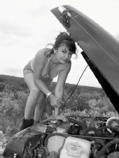 Gabriela - Fixing the Jeep