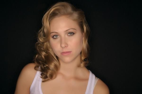 Sarah Schorr - Headshot