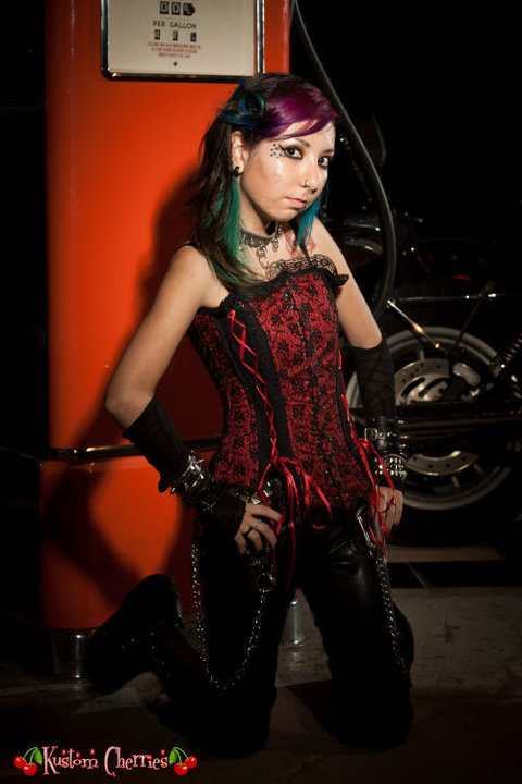 ChOkONaTs - Kustom Cherries Shoot, Photo by Arturo Y