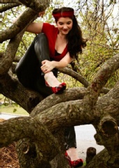 Victoria Mala - Photo by Holly Anne Photography