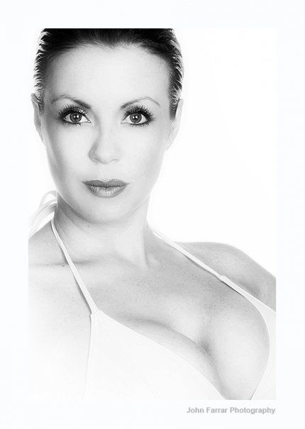 Halohorns - Black and White