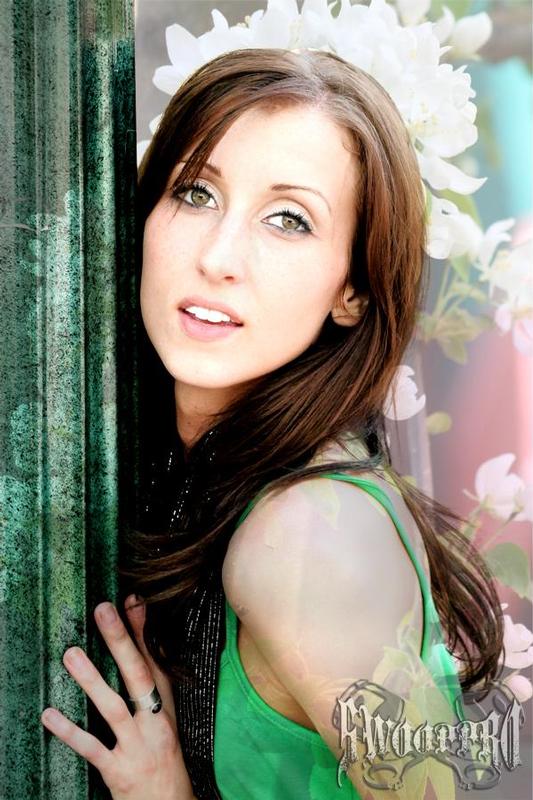 KH5990100 - Green Portrait